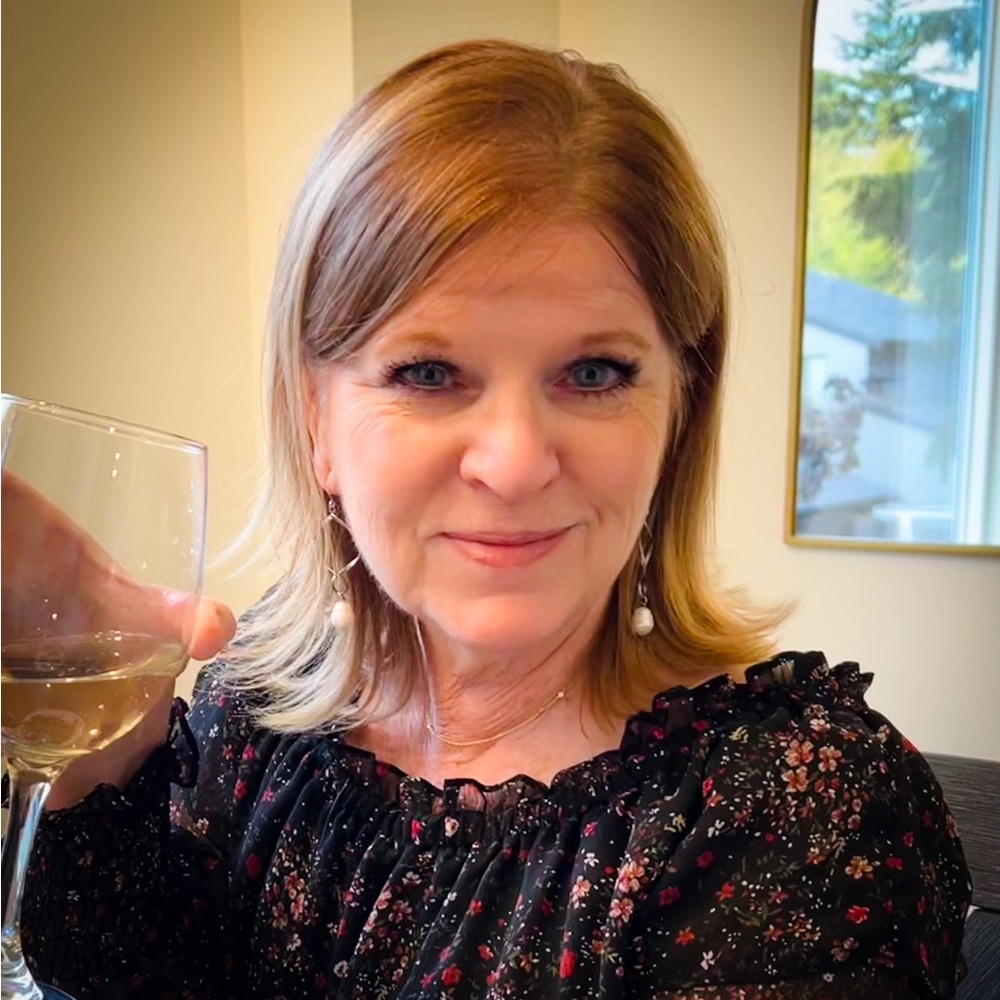 Meet your Posher, Julie